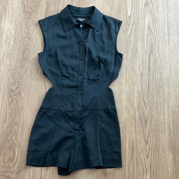 Bebe Romper - Picture 1 of 3